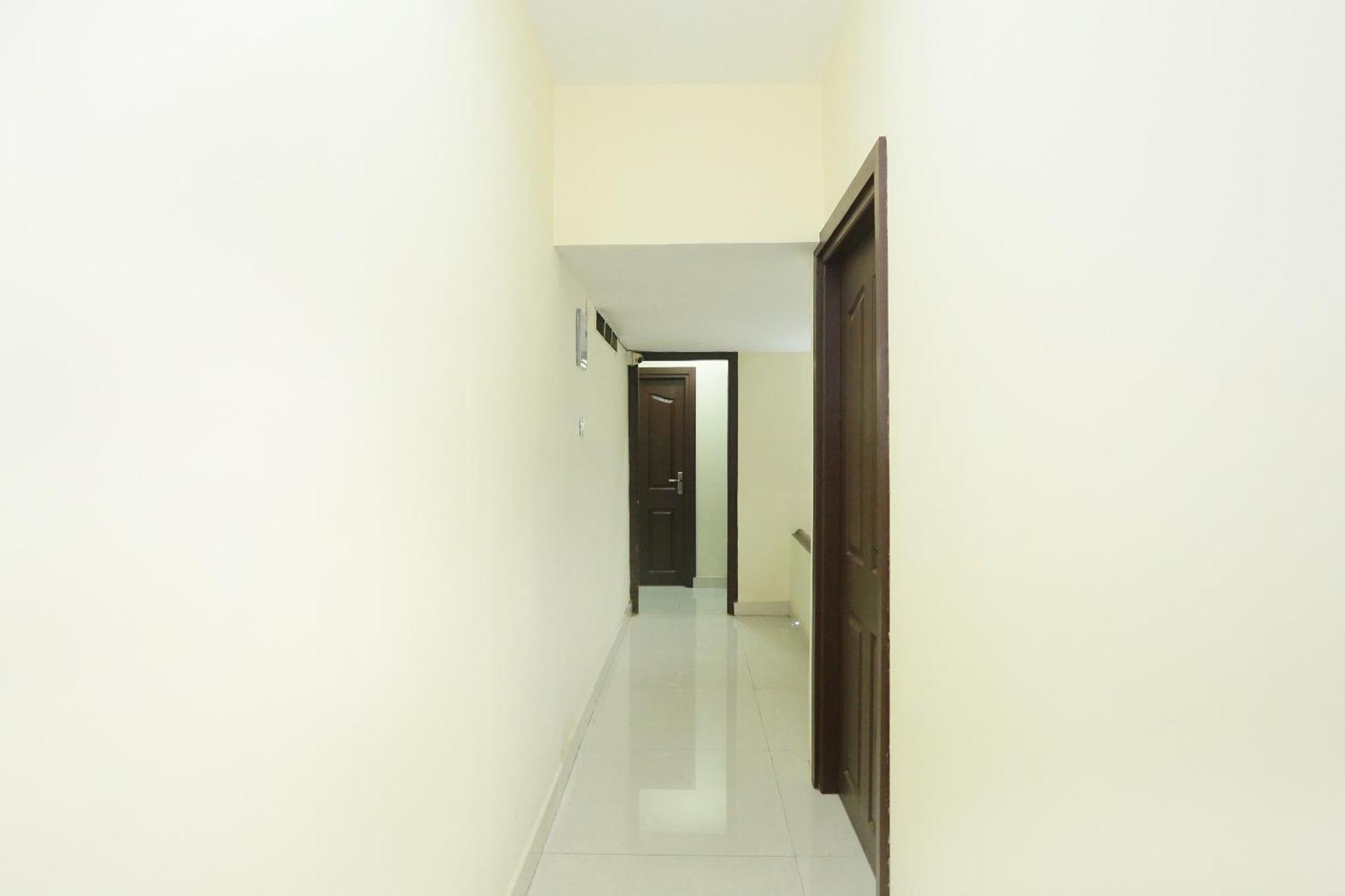 Hotel O Malabar Plaza Kochi エクステリア 写真